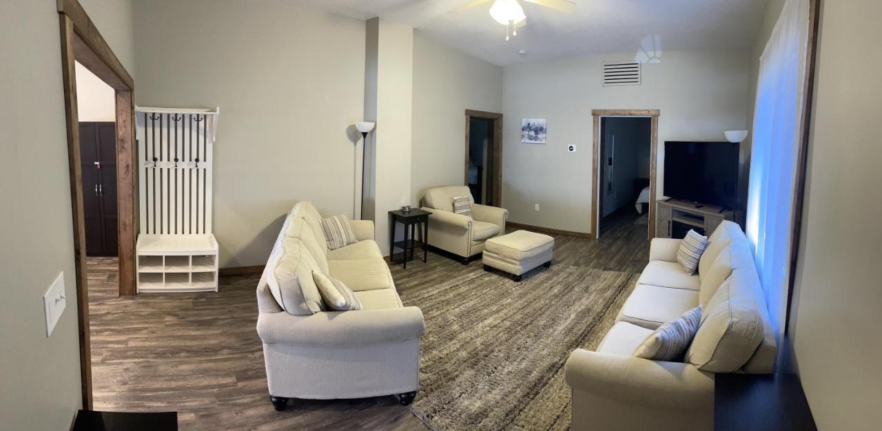 Modern Farmhouse 3 Bed, 2 Bath Apartment, Sleeps 7, Lots Of Space, Steps To Downtown, Honeywell & Eagles Theater Wabash Zewnętrze zdjęcie